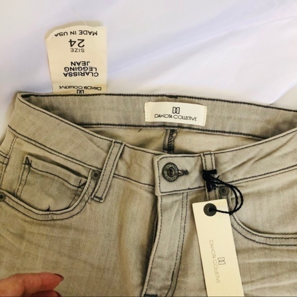 🍁 BB Dakota Soft Gray Jeans - Picture 8 of 9